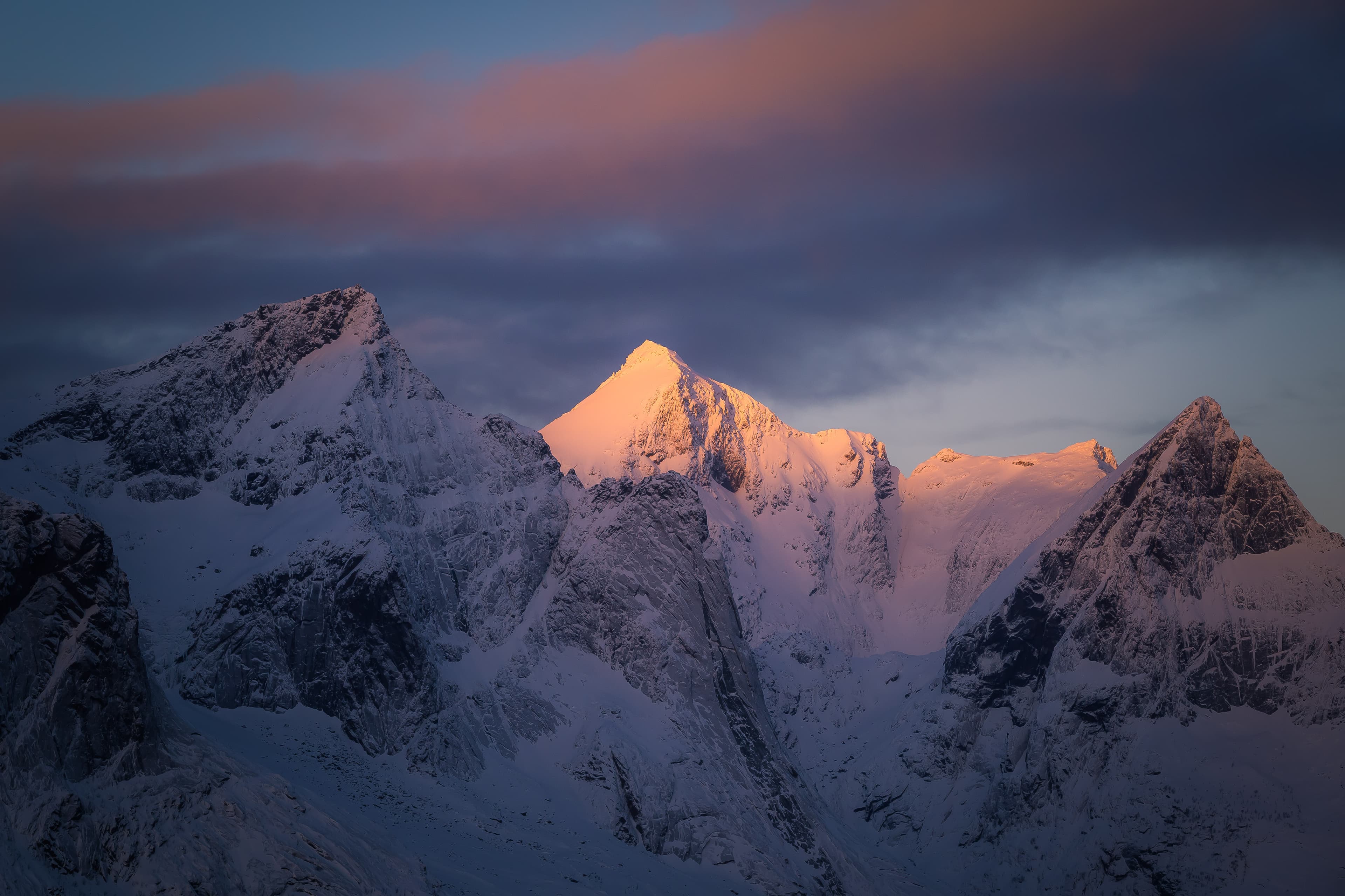 Lofoten Peaks (I)